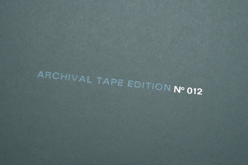 Ella Wishes You A Swinging CHristmas - Archival Tape Edition No. 12 von Ella Fitzgerald - Hand-Cut LP Mastercut Record jetzt im Deutsche Grammophon Store