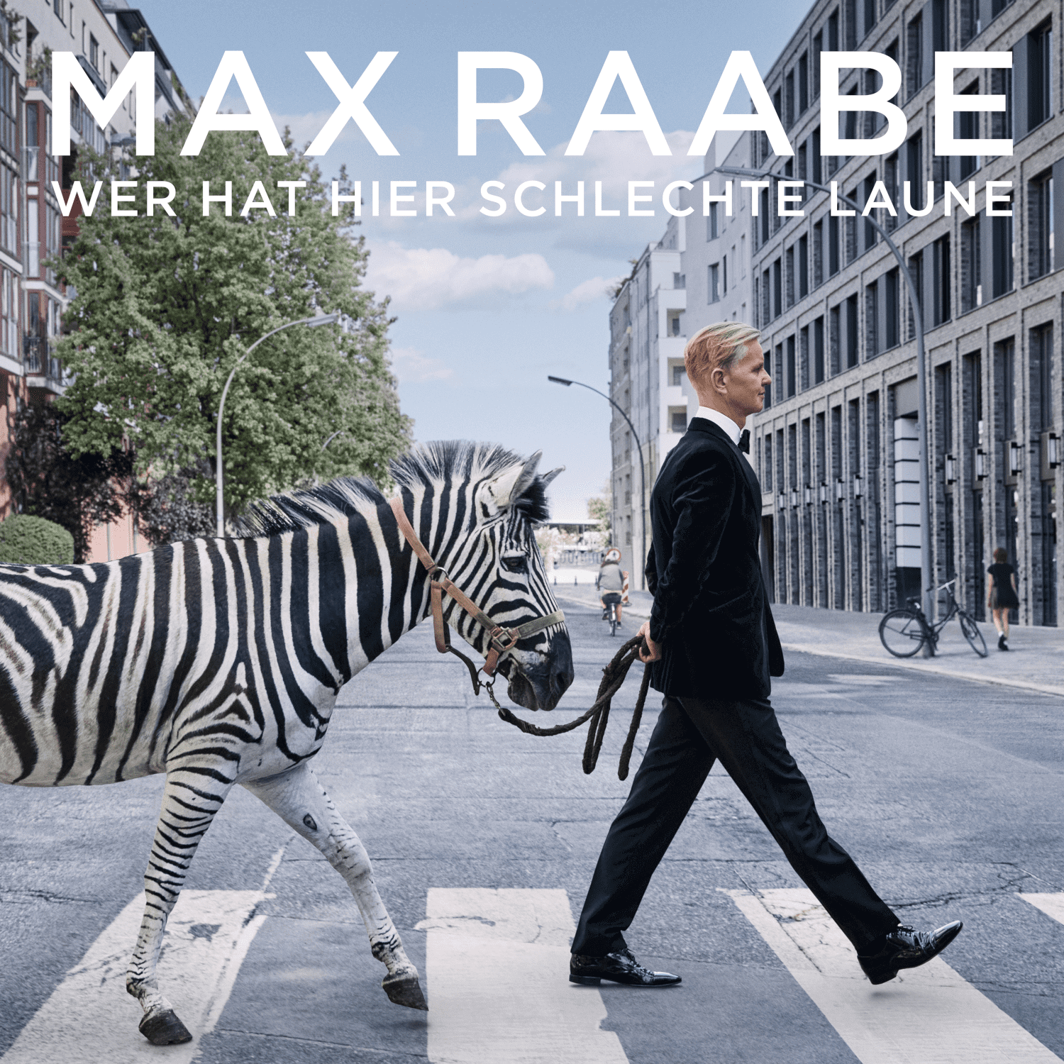 https://images.bravado.de/prod/product-assets/max-raabe-palastorchester/max-raabe-palast-orchester/products/143641/web/325364/image-thumb__325364__3000x3000_original/Max-Raabe-Palast-Orchester-Wer-hat-hier-schlechte-Laune-CD-Album-143641-325364.d8971836.png